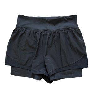 NWOT Spanx Women's Athletic Black Gym Workout Yoga Shorts Size Medium